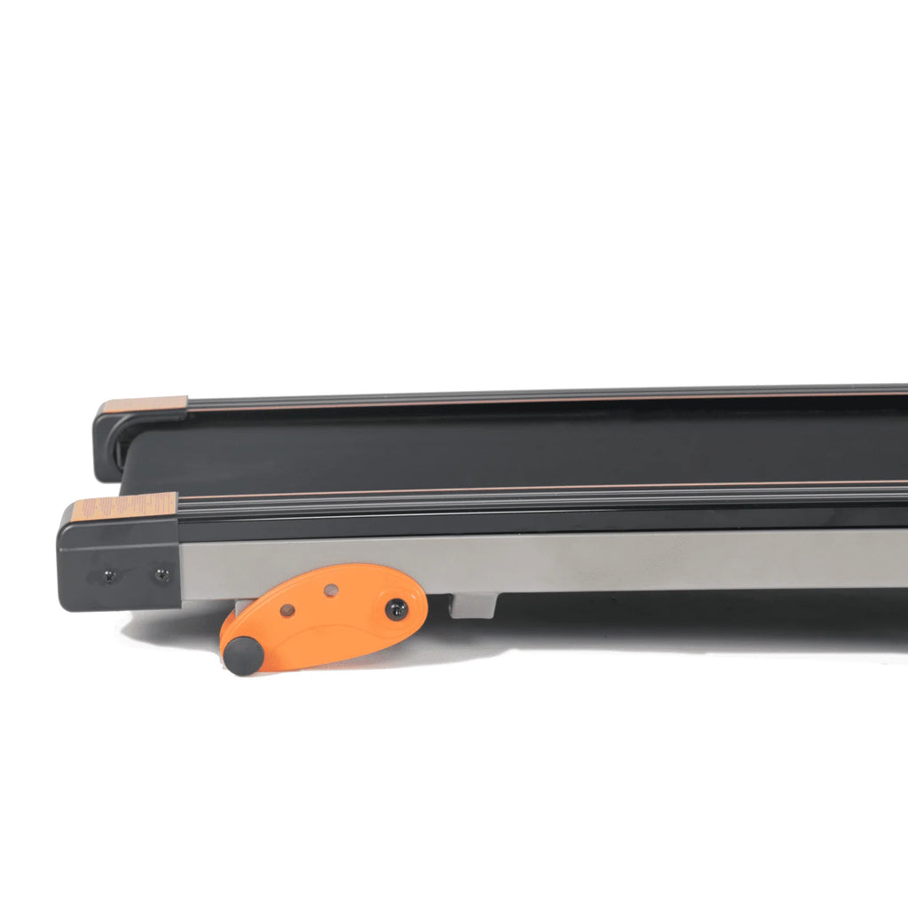 Folding Treadmill with Adjustable Incline N131687