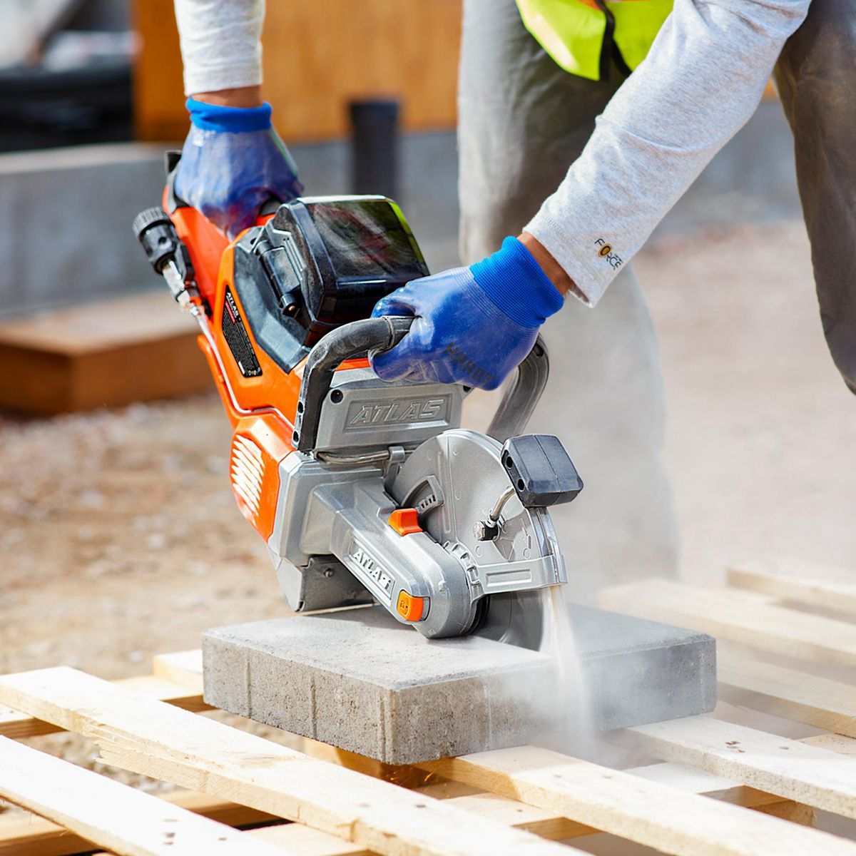 80V Brushless Cordless 9 in. Concrete Cut-Off Saw Kit with 4 Ah Battery and Charger V834