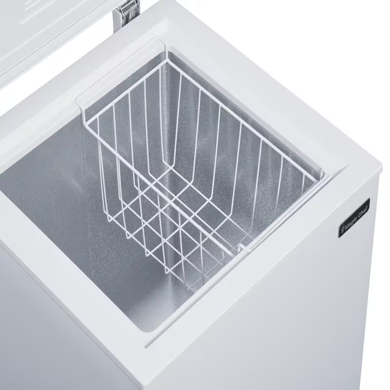 White 3.5 cu. ft. Manual Defrost Chest Freezer U168227
