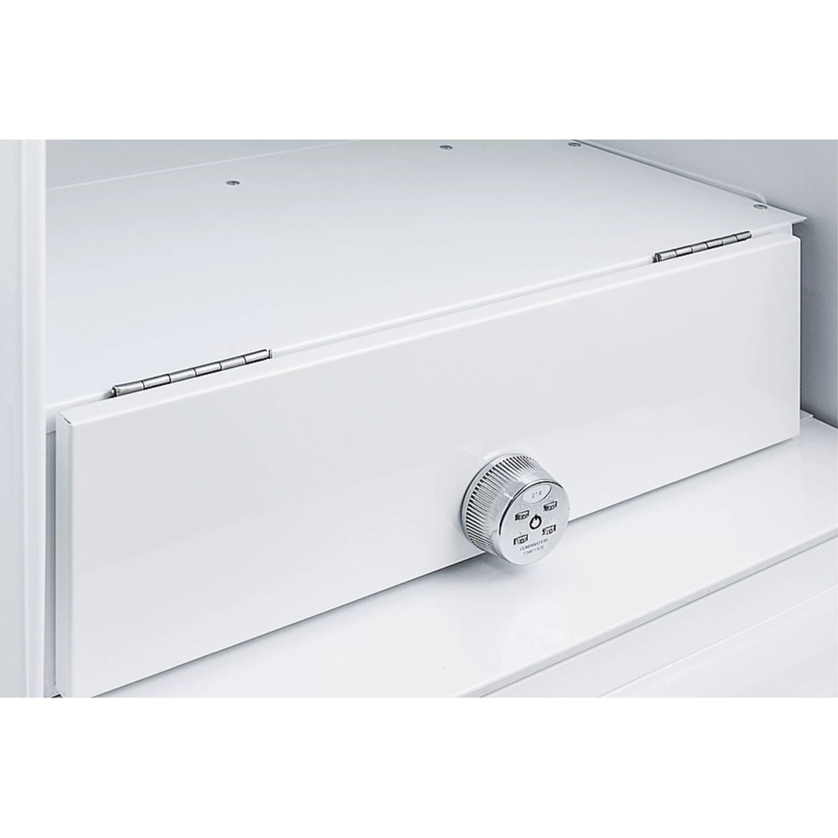 Built-in Under-Counter Refrigerator P1821