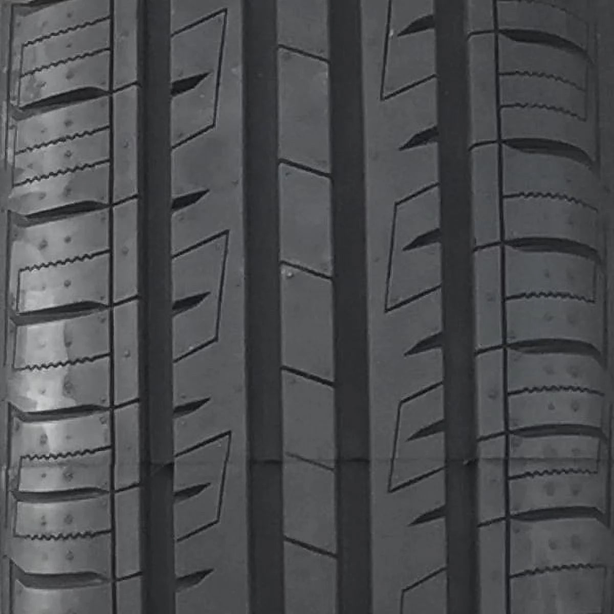 205/65R16 Tire V154417