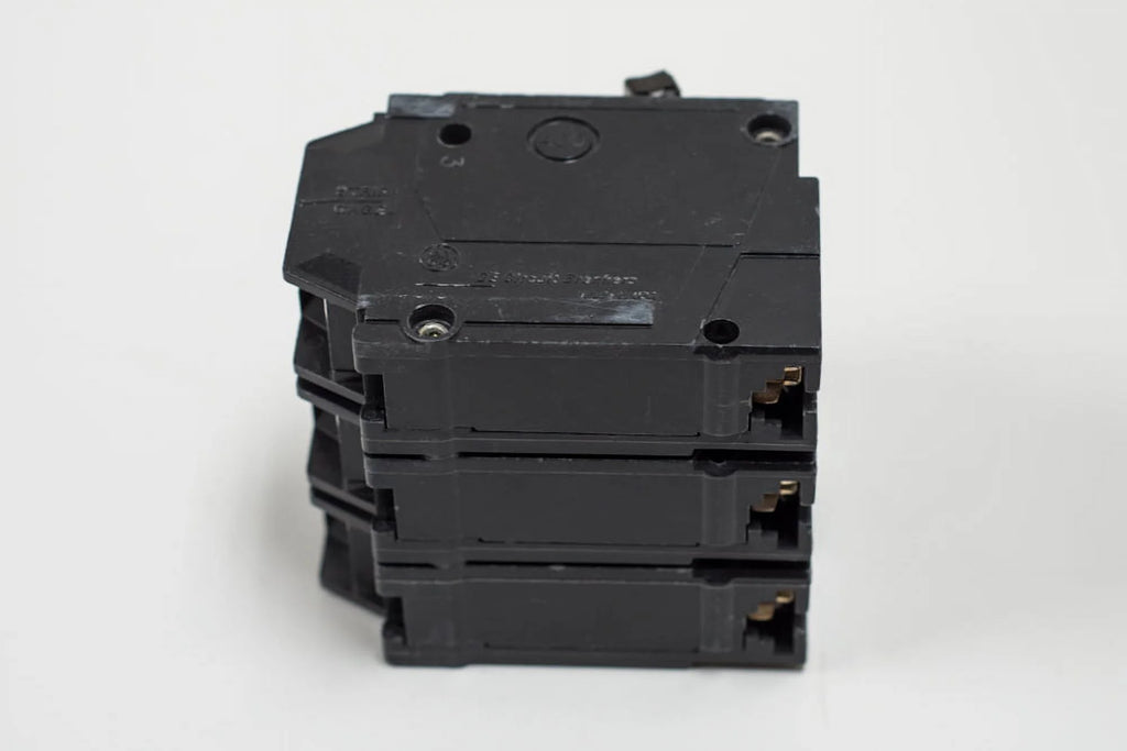 35A Plug In Circuit Breaker Y869