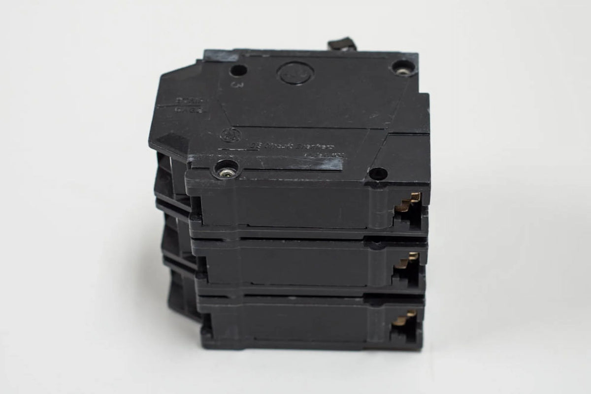 35A Plug In Circuit Breaker Y869