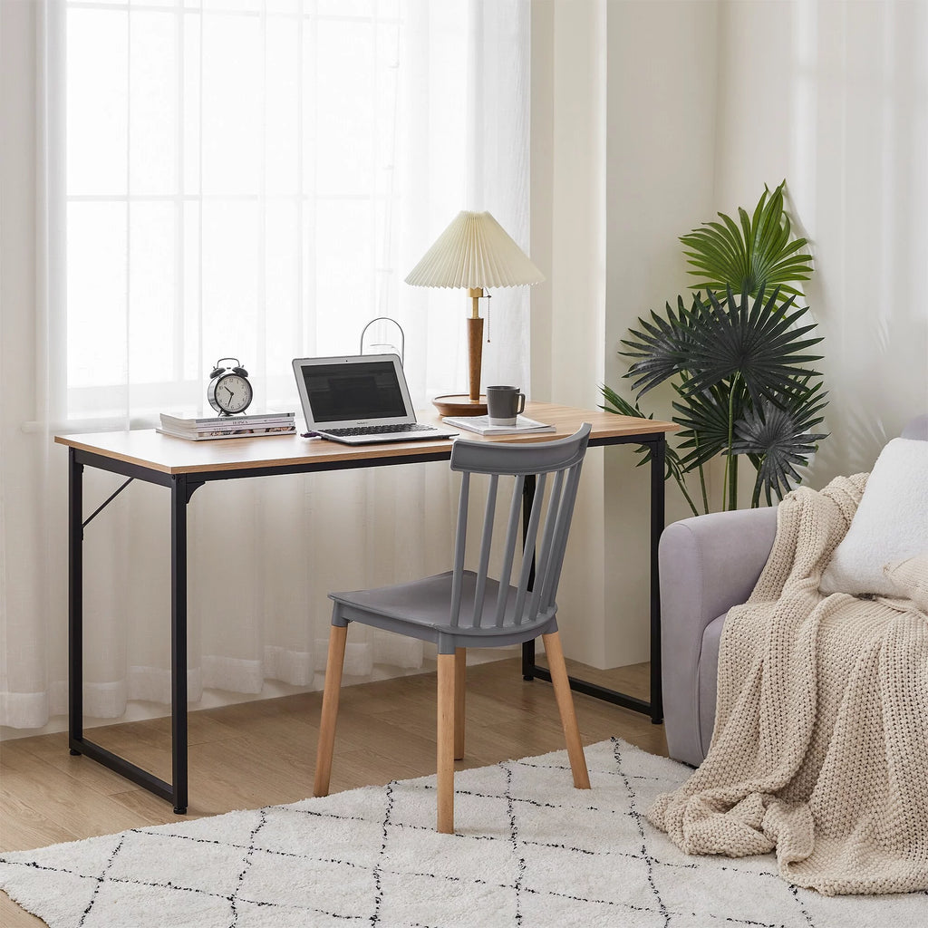Desk with Extra Tabletop Space P886
