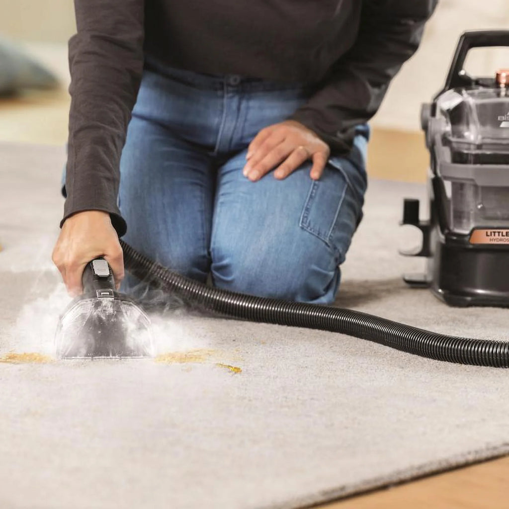 Bagless Carpet Cleaner 9 amps Standard Black I6194