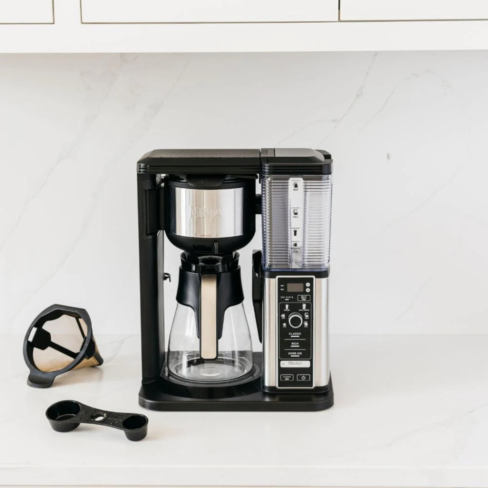 10-Cup Coffee Maker with Glass Carafe Y644
