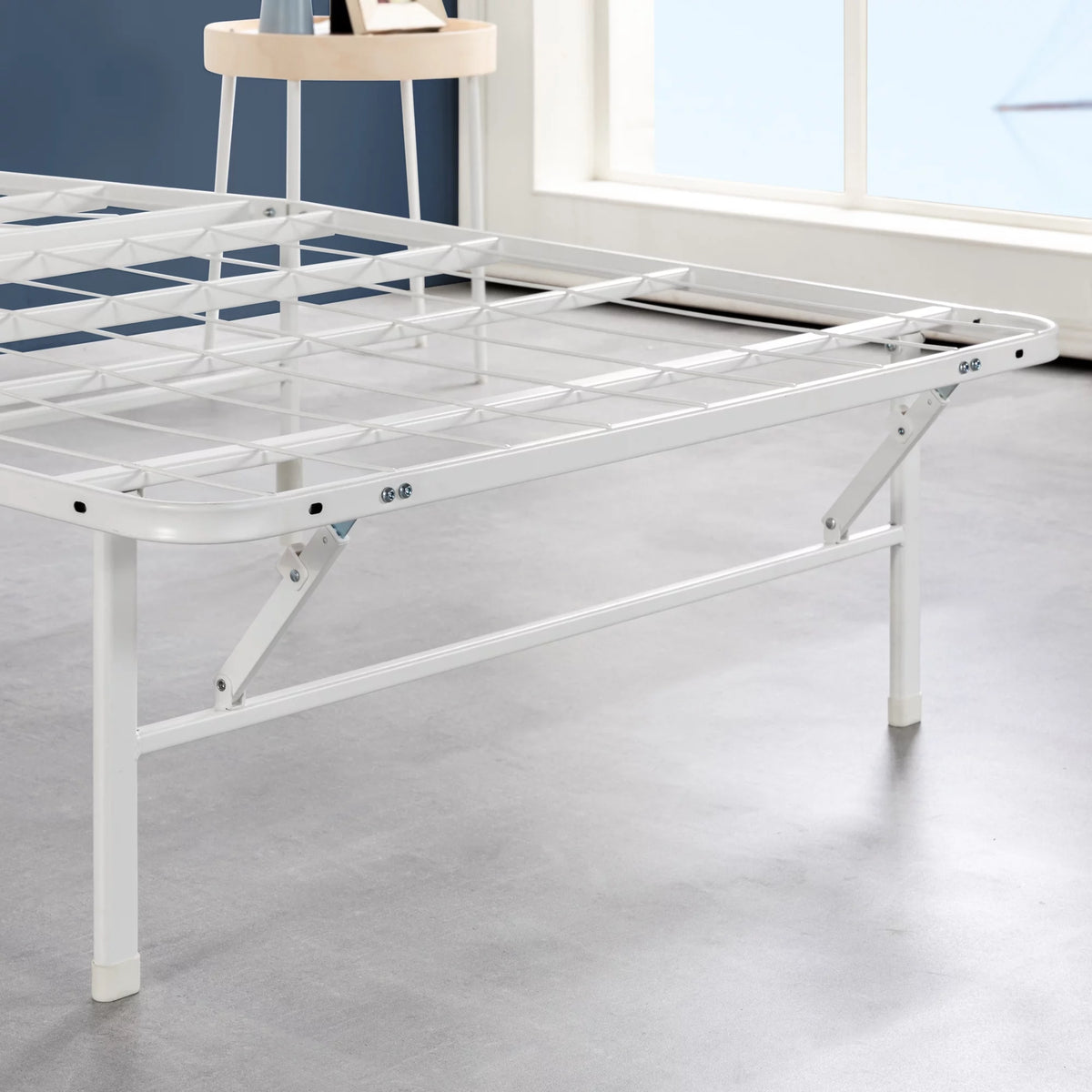 14" White Metal Mattress Foundation, Narrow Twin H5778